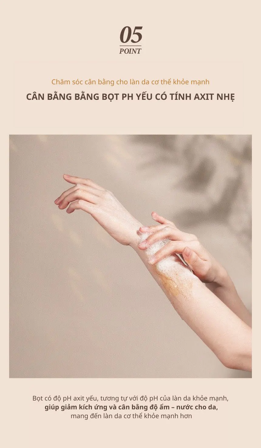 Sữa Tắm Tẩy Tế Bào Chết Cơ Thể Kundal Eau Thermale 500ml