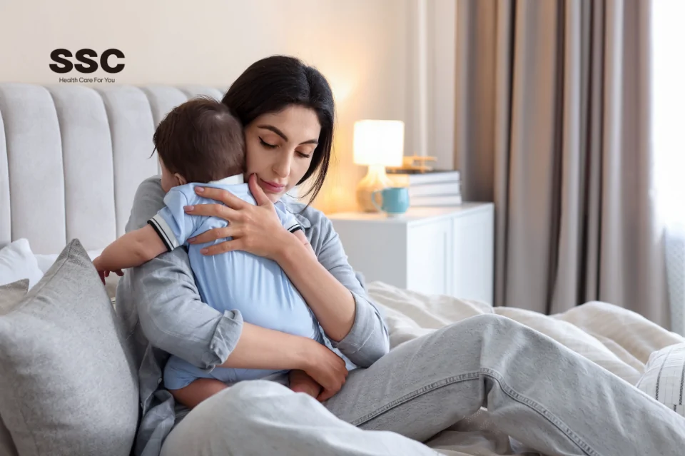 Vì sao tóc gãy rụng sau sinh?